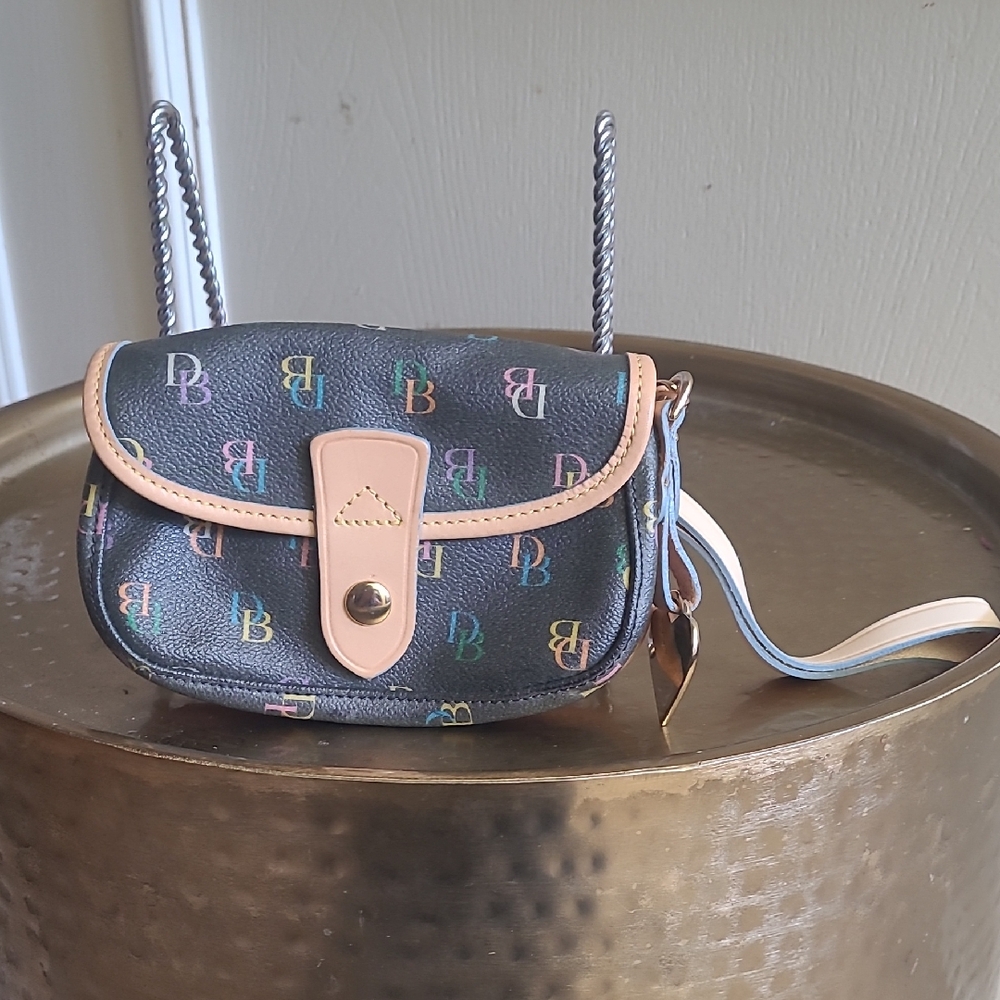 Vintage Dooney & Bourke Canvas Leather Signature Wristlet Wallet Clutch